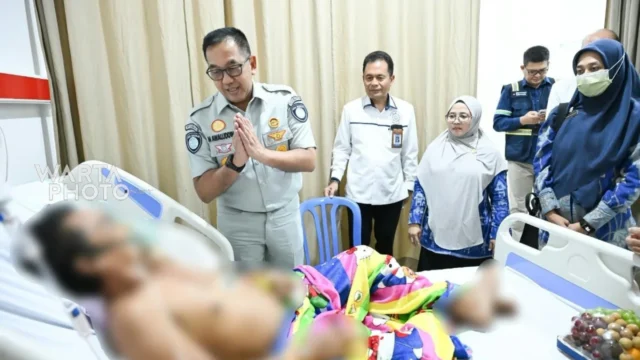 Pastikan Jaminan Perawatan Berjalan Baik, Direksi Jasa Raharja Tinjau Korban KMP Putri Yasmin Di Rumah.